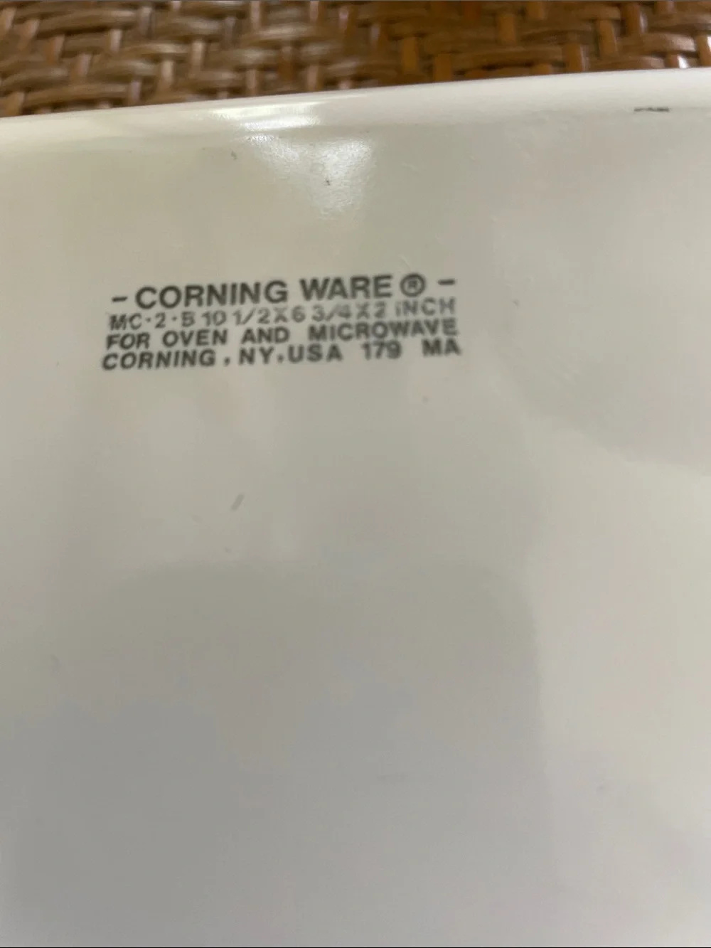 Corning Ware MC-2-B Wildflower Bakeware Dish 10.5” x 6.75” x 2” w/Bubble Lid - Picture 6 of 8